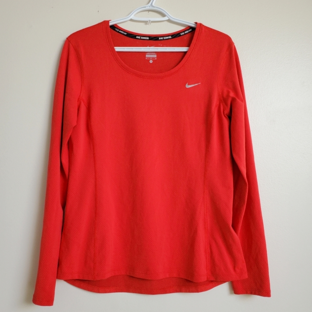 🔥2/$16 -Nike Dry Fit long sleeve coral shirt sz M